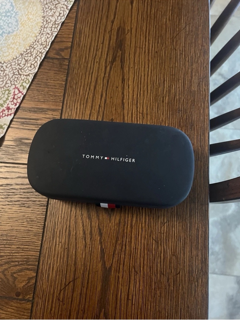 Tommy Hilfiger Hard Sunglasses Case